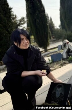 თეა ტაბატაძე, შმაგი სოფრომაძის ცოლი