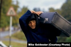 1993 წლის 30 სექტემბერი: მოხუცი ქალი ტოვებს აფხაზეთს.