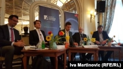 Učesnici Foruma "Bregzit: izazovi za EU i Zapadni Balkan"