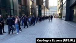 Другият край на опашката в Стратфорд, Източен Лондон