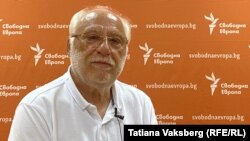 Емилиян Гебрев по време на интервю в студиото на Свободна Европа през септември 2020 г.
