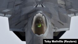 Cilat kompani prodhojnë më së shumti armë në botë? 