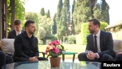 Владимир Зеленский и вице-президент США Джей Ди Вэнс, Рим, 18 мая 2025 года