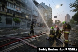 Последствия воздушной атаки на Киев в ночь на 10 июля