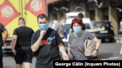 Românii reveniți în țară în perioada pandemiei au ajutat menținerea consumului pe linia de plutire.