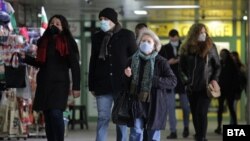 Общият брой на активните случаи на COVID-19 в България е 66 682