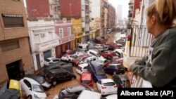 Fotogalerie | „Inundația secolului” în Spania și urmările ei. Care sunt explicațiile