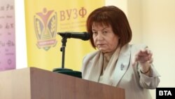 Председателката на синдиката на българските учители (СБУ) към Конфедерацията на независимите синдикати в България (КНСБ) Янка Такева.