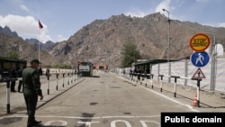 სომხეთის გამშვები პუნქტი ირანის საზღვართან. 2025 წლის 12 აპრილსი ფოტო.