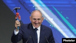 Никол Пашинян объявил конец истории. И начало новой