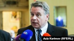 Американскиот републикански конгресмен Кристофер Смит