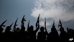 Huti poriču da su marionete Irana i kažu da se bore protiv korumpiranog sistema.