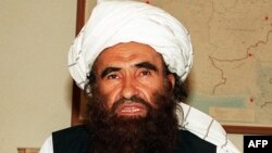 Themeluesi i rrjetit militant Haqqani, Jalaluddin Haqqani, 2001.