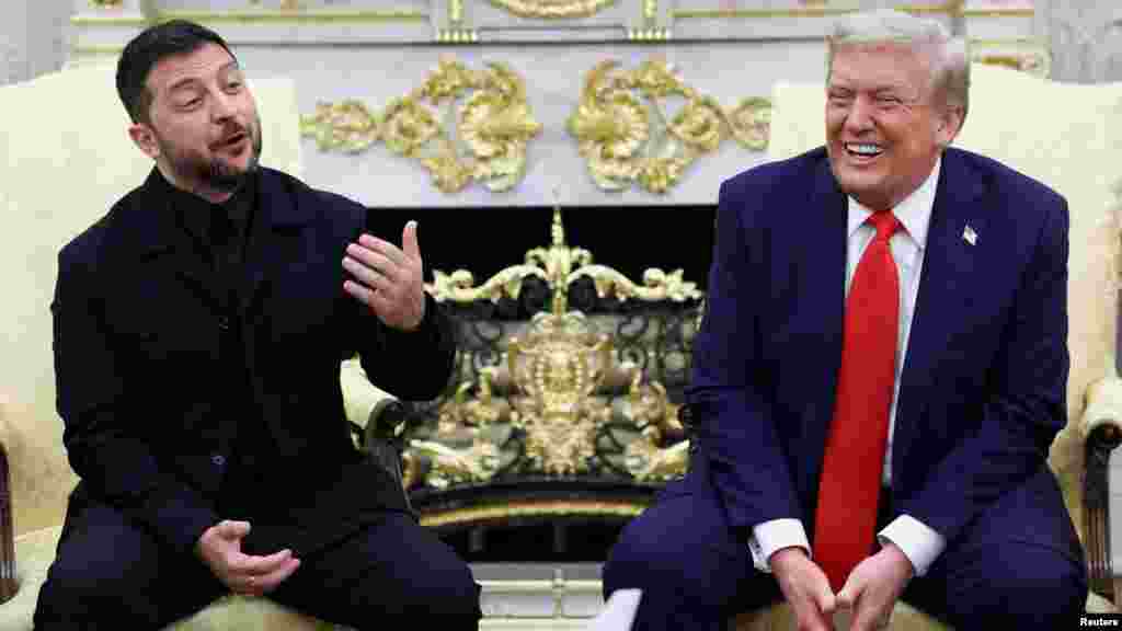 Trump Zelenszkijjel folytatott hétfői találkozója sokkal jobb hangulatban telt, mint az ukrán elnök legutóbbi, februári látogatása, amely heves vitába torkollott, mert Washington szerint Zelenszkij nem köszönte meg eléggé az Egyesült Államok támogatását