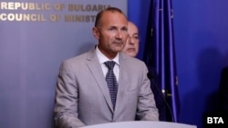 Служебният енергиен министър Росен Христов