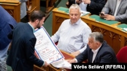 Унгарскиот премиер Виктор Орбан во парламентот