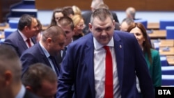 Делян Пеевски в парламента