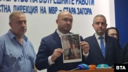 Министърът на правосъдието Георги Георгиев показа снимки на условията в незаконните домове, 7 юни 2025 г.