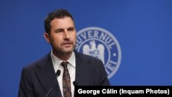 Ministrul de Finanțe, Tánczos Barna, speră că deficitul va fi menținut în 2025 la 7,04% din PIB. 7,04%