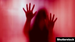 Правозащитники считают, что жертвы преступлений находятся в уязвимом положении и механизм получения компенсаций нужно упростить.