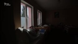 Хворі на COVID-19 лежать в коридорах. Місць немає (відео)