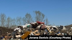 Deponija u Valjevu je na tri kilometra od centra grada, podsećaju meštani koji traže njeno zatvaranje.