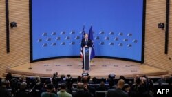 Sekretari amerikan i Shtetit, Antony Blinken, gjatë një konference për media pas takimit në Bruksel të ministrave të Jashtëm të NATO-s, ku u diskutua për rolin e aleancës në rajonin e Ballkanit Perëndimor dhe në promovimin e paqes, 29 nëntor 2023.