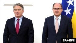 Željko Komšić, član Predsjedništva BiH, i Visoki predstavnik u BiH Kristijan Šmit (Christian Schmidt).