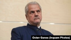 Adrian Năstase conduce Fundația Titulescu, care a primit fonduri de la guvern printr-o finanțare a Secretariatului General al Guvernului. 
