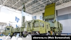 Многофункциональная радиолокационная станция разведки и целеуказания 98Л6Е. Скриншот с сайта oborona.ru