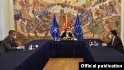 Архивска фотографија- лидерска средба во вила Водно 