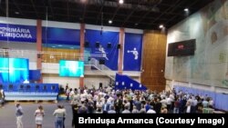 Procedură de vot la alegerile pentru conducerea PNL Timiș. Au votat 810 delegați 