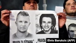 Protest građana u Sarajevu na kojem se od nadležnih zahtijevala pravda za mladiće Dženana Memića (slika lijevo) i Davida Dragičevića (slika desno), 30. decembar 2018.