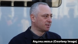 ბადრა გუნბა, აფხაზეთის ე.წ. არჩეული პრეზიდენტი