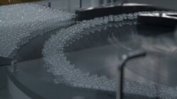 Vakcine na pomolu, problemi predstoje