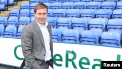 Anton Zingarevics a a Reading stadionjában, 2013-ban