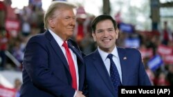 Американскиот претседател Доналд Трамп и државниот секретар Марко Рубио