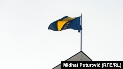 Zastava Bosne i Hercegovine na Parlamentarnoj skupštini BiH u Sarajevu (arhivska fotografija)