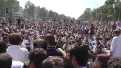 د پاکستان حکومتي دوکانونو سلګونه کارکوونکو احتجاج کړی