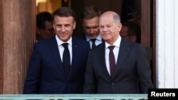 Emanuel Makron i Olaf Šolc u Berlinu, 28. maja 2024.