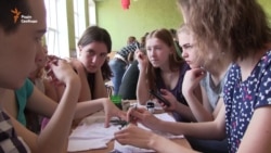 Диск ТНМК і книгу Жадана виставлять на аукціоні пам'яті загиблого школяра (відео)