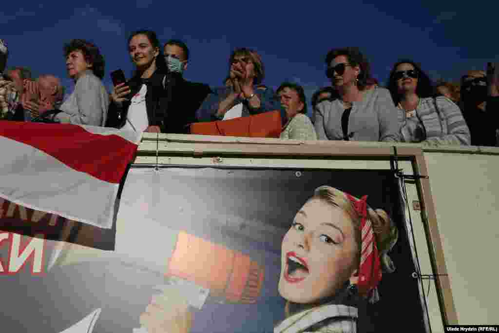 Fosta republică sovietică, Belarus, va organiza a șasea oară alegeri prezidențiale, pe 9 august. Niciunul dintre scrutine, de când Lukașenka a preluat puterea în 1994, nu a fost considerat liber sau corect, potrivit standardele occidentale.