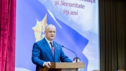 Dodon promulgă legi controversate pe care opoziția anunță că le va contesta în justiție