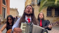 На Колумбиецот Јанко роден крај му е Богота, но со душа пее за Битола
