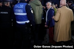 După ce Călin Georgescu a părăsit miercuri Parchetul General, el a făcut un gest interpretat de mulți drept fiind un salut nazist.