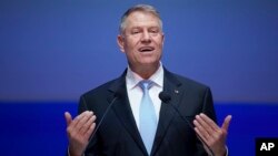 Președintele Klaus Iohannis s-a delimitat de inițiativa PNL care îl ajuta să candideze ca independent pe listele partidului. 