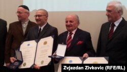 Dervo Sejdić i Jakob Finci na dodjeli nagrada, 29. januar 2013.