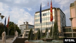 За едни мајка, за други маќеа? 