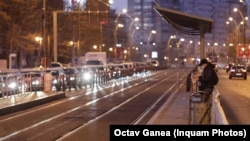 Pentru a doua zi consecutiv, angajații STB refuză să revină pe traseu, în ciuda deciziei Tribunalului de suspendare a grevei.