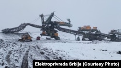 Kako je navedeno u saopštenju EPS-a 11. januara, transport uglja ka obrenovačkim termoelektreanma odvija se normalno i kop "Tamnava Zapad", koji daje najviše uglja, neće osetiti zastoj zbog požara na mašini. 